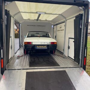 Geschlossene Fahrzeugtransporte